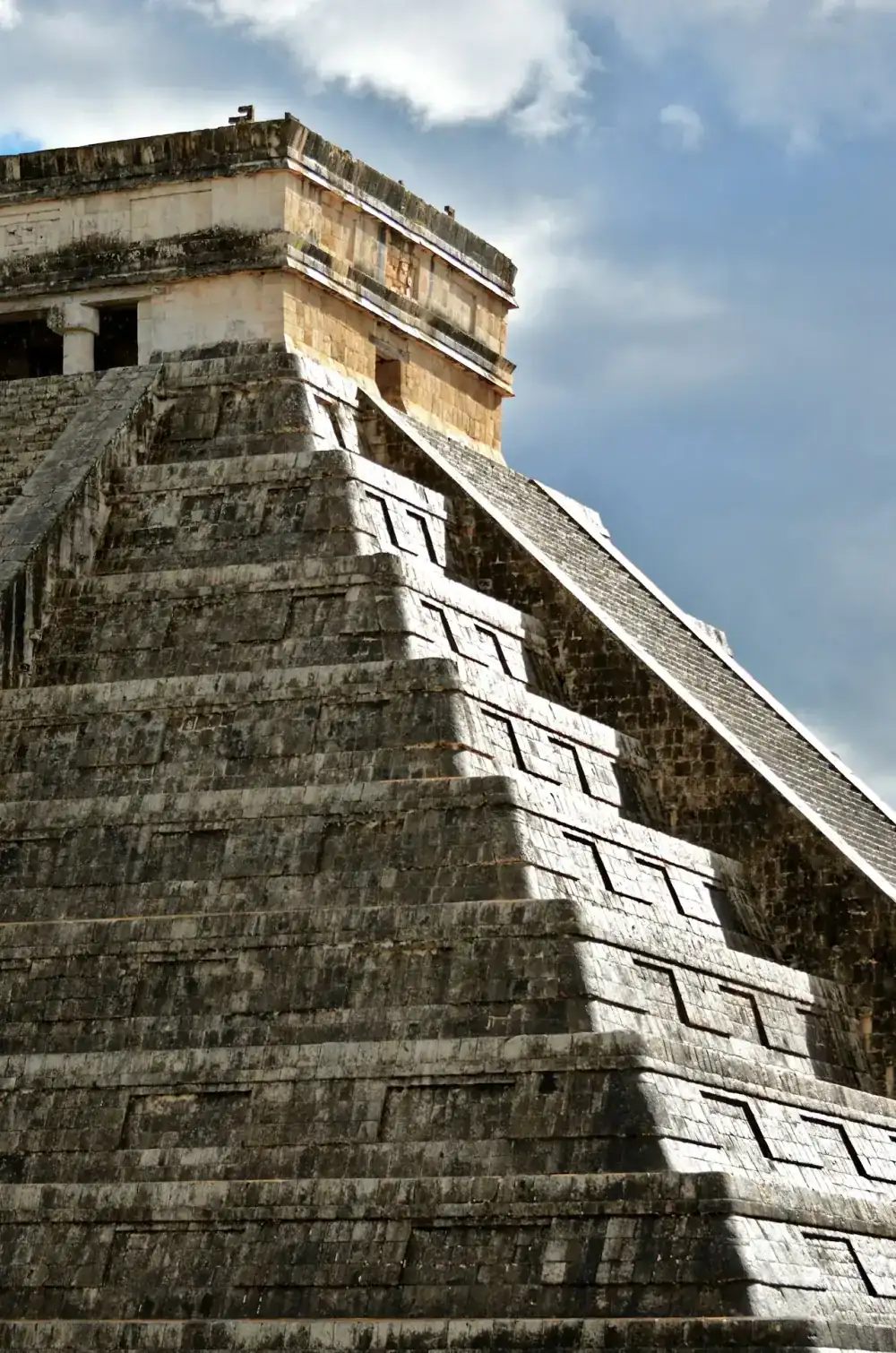 El Castillo pyramid at the ancient Maya city of Chichen Itza, Yucatan Mexico